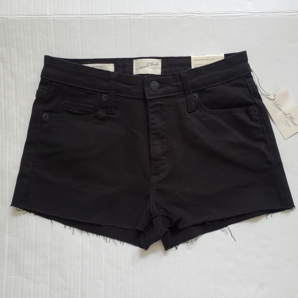 Universal thread High Rise Midi Shorts size 2. Black. New.